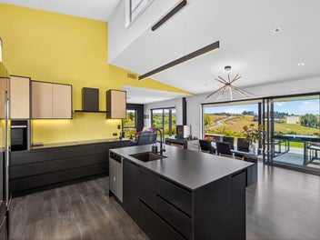 Stylish Living with Sheds & Grazing