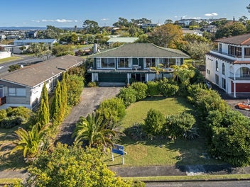 Must Sell - 845sqm Sea View Development Site!