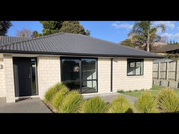 Image 1 of 20