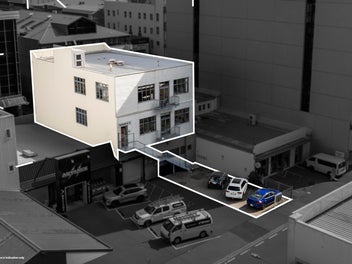 Four Apartments, One Chance