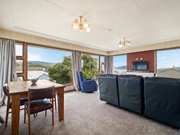 Elevated in Kew, Ready for the Next Chapter