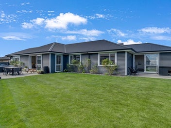 Modern Living. Light & Bright.