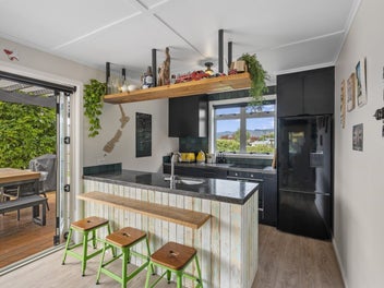 LAKE LIVING WITH EXTRA SPACE – DON’T MISS...