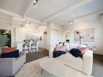 Single Level Living in Old Torbay