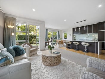 Coastal Elegance Meets Everyday Sanctuary