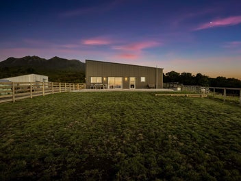 Lifestyle Escape with Epic Views