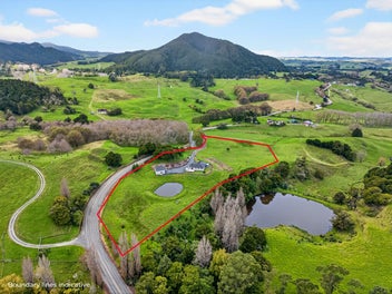 Country Living & Scenic Views