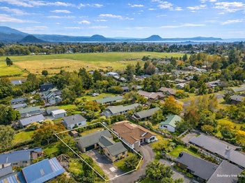 Low Maintenance River Home