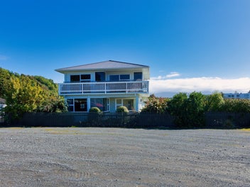 Image 1 of 40