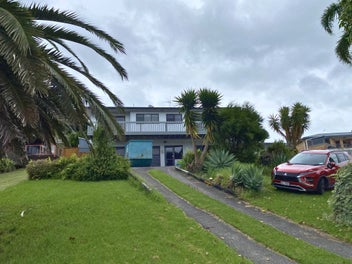 Image 1 of 14