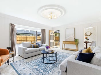 POSITION - PRESENTATION - PRICE