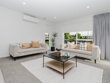 Near New in Hillcrest!