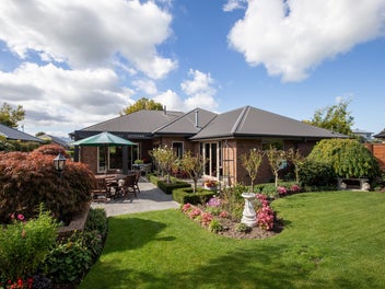 EXCEPTIONAL HOME - SUN, SPACE & PRIVACY