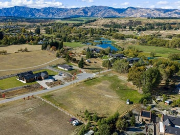 Rural Feel. Town Convenience.