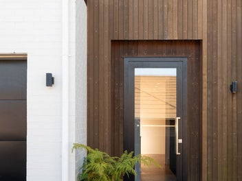 Central Living with Style & Convenience