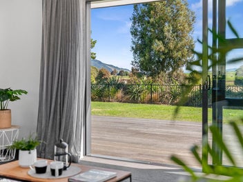 Easy-care, Modern Living with Rural Views!
