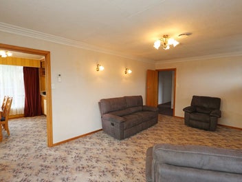 Charming, Cosy & Full of Opportunity!