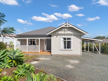 Mumma Mia - How can you resist this!