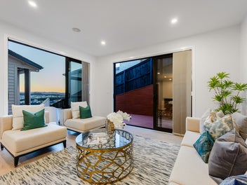 New Family Home in the Heart of Orewa