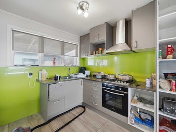 Home and Income in Great Location