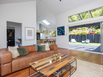 Modern, Elevated, Mins to the Village. CV $1,725