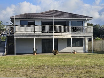 #1 in Waiotahe drifts