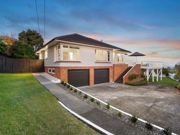 Grand Art Deco-Inspired Residence on 991m²