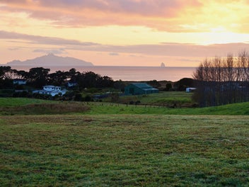 Elevated Panoramas with huge flat platform