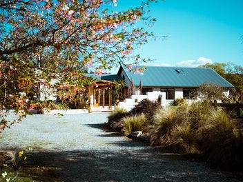 Image 1 of 18