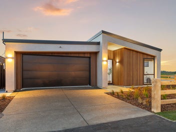 Architectural Living in Oliver Grove