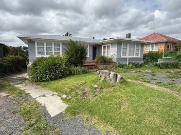 Image 1 of 11