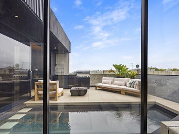 400m² Penthouse Living + Pool, Rooftop & Upside