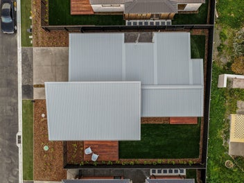 Relaxed Modern Living with Lasting Appeal