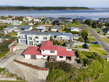 Discover Your High Point At The Beach!