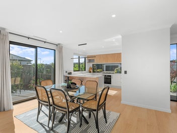 Gold Award, Platinum Motivation!