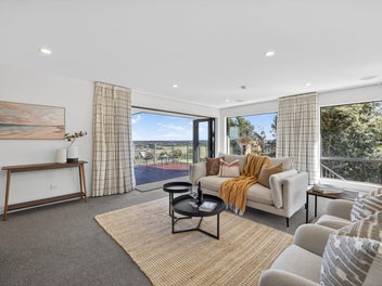 Sunsets & Sweeping Views for the Extended Family