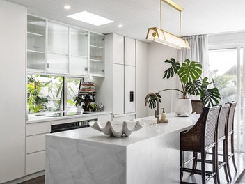 DESIGNER APPEAL, CITY HOT SPOT!