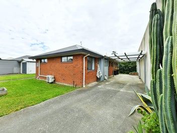 Easy Living, Smart Buying in a Handy Location