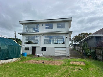 Image 1 of 14