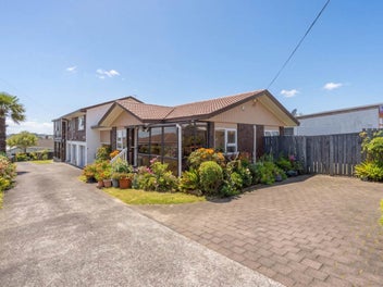 Smart Start in a Prime Location