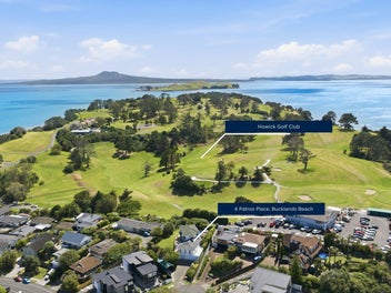 Views, pool and golf club next door in Macleans