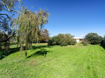 HUGE Section, BIG Home