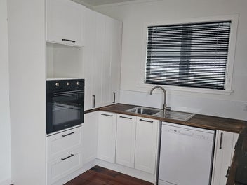 Calling all offer, must sell!