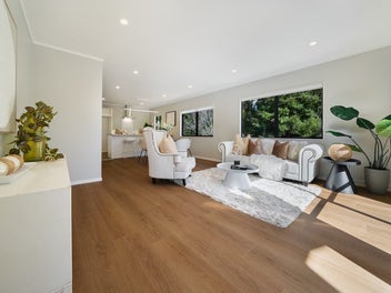 Comfort, Privacy & Nature - A Birkdale Gem