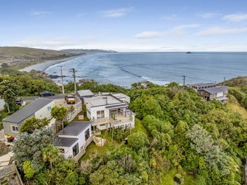 Seaside Home and Cabin with Incredible Views