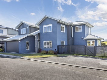 Charming Camborne Family Retreat RV $1,090,000