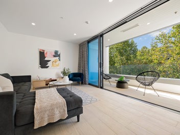 Prestigious Living - 68m² Luxury at Library 27