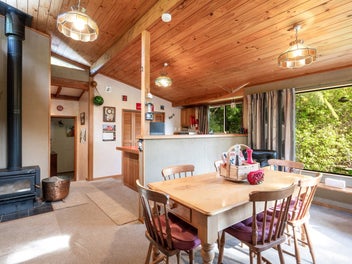 Dreamy Duncan Bay Escape