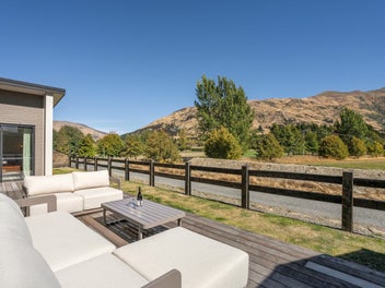 3 Kamana Rise – Effortless Wanaka Living