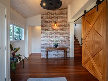 Image 1 of 20